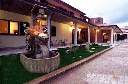 Dominus Hotel Sigillo Exterior photo